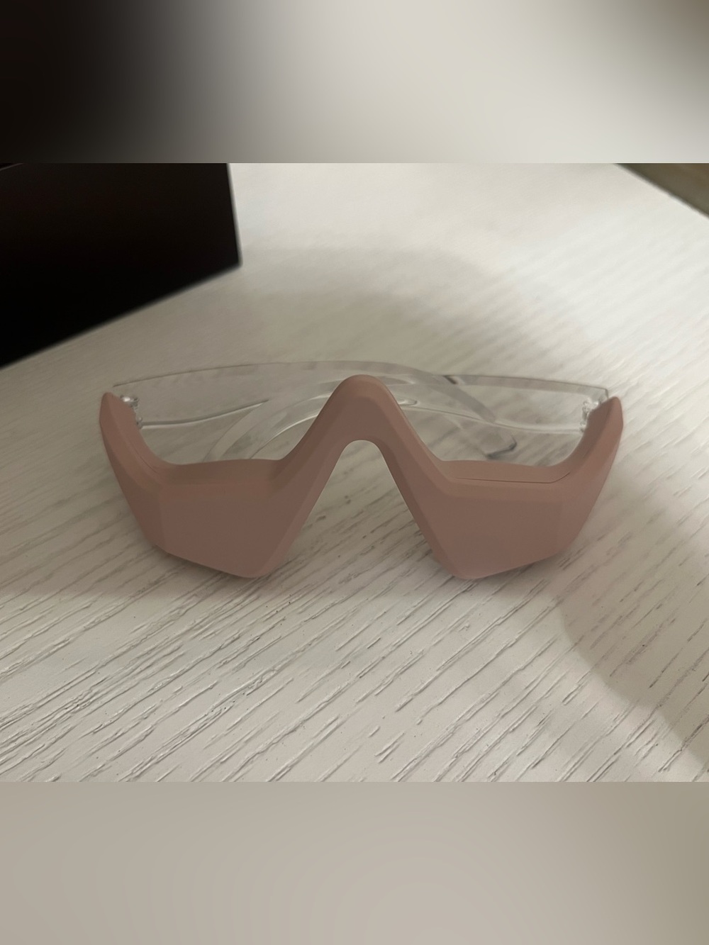 RevitalEyes 2-in-1 Red Light Therapy Eye Mask in Pink New never used